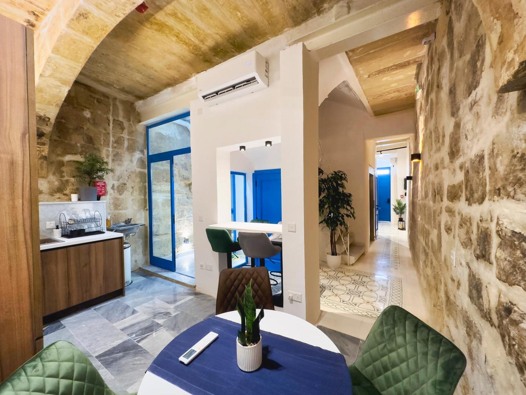 Mandera'S Boutique Suites & Dorms Valletta Exterior photo