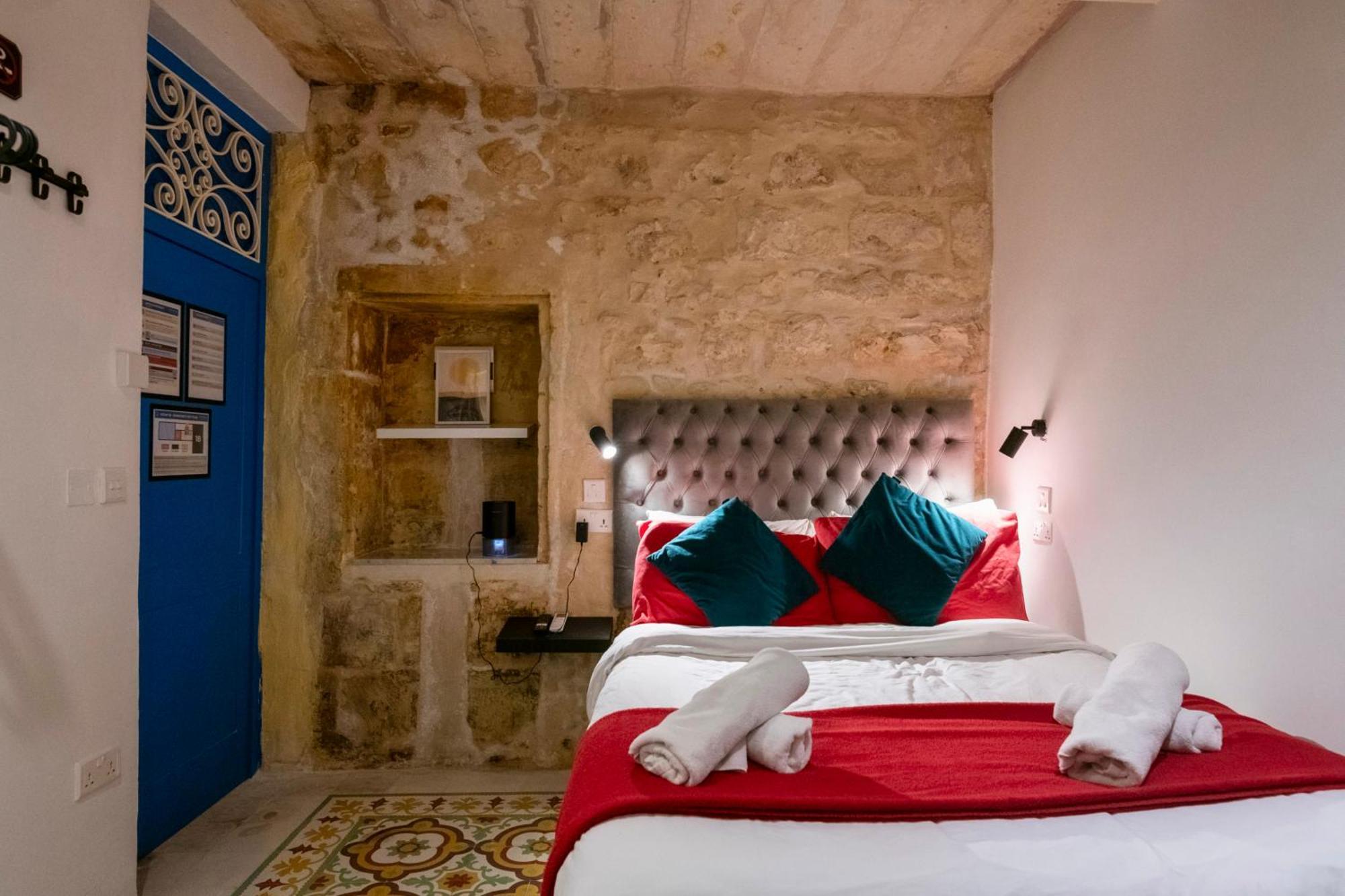 Mandera'S Boutique Suites & Dorms Valletta Exterior photo