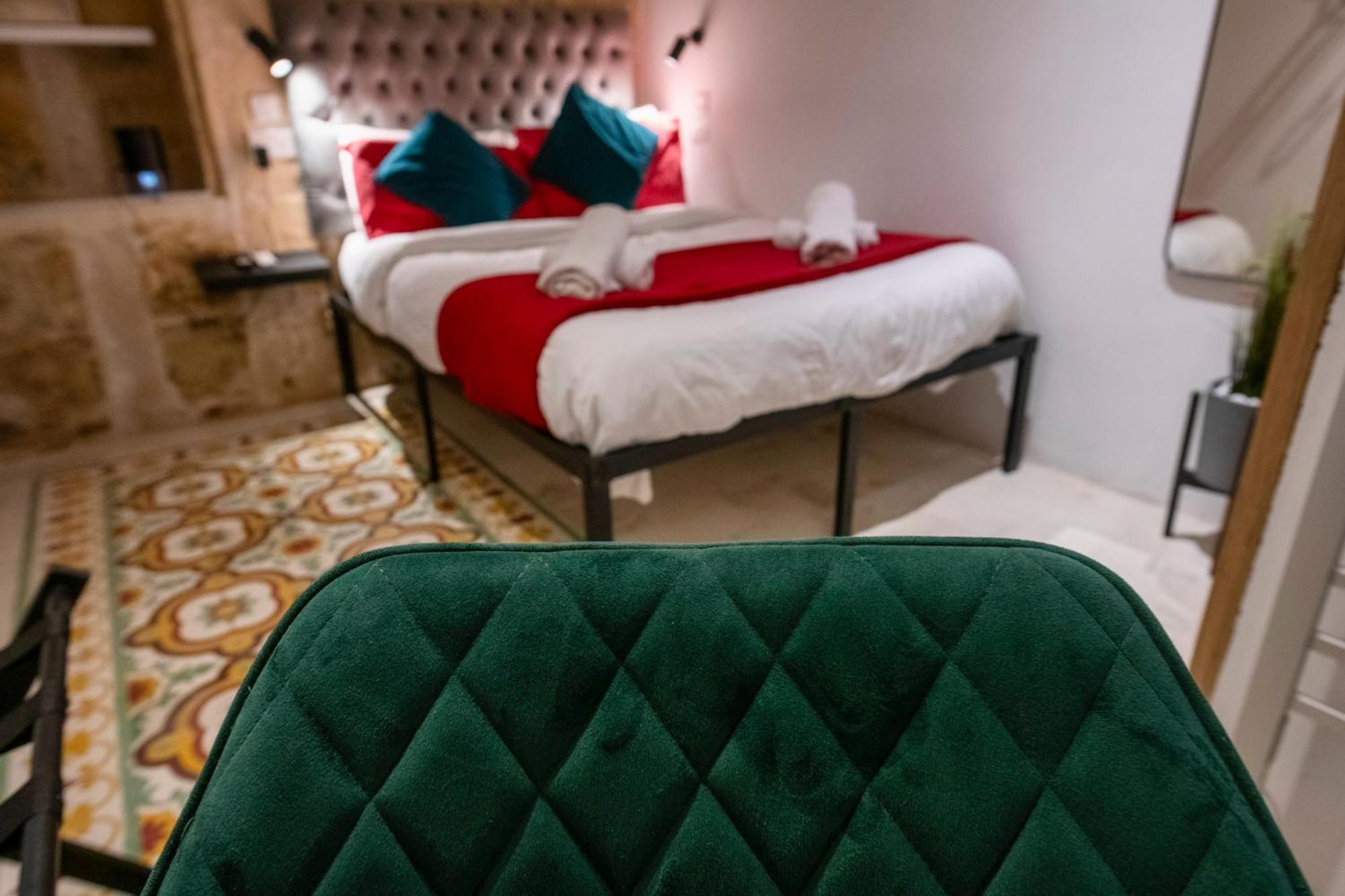 Mandera'S Boutique Suites & Dorms Valletta Exterior photo